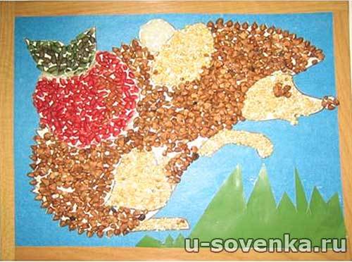 Ежик - аппликация из крупы